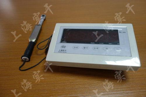 改制的連電腦數(shù)顯扭力扳手
