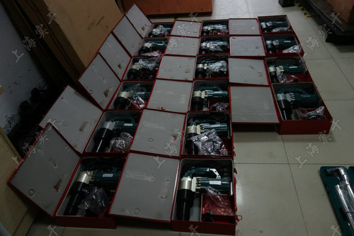 扭剪型電動扭力扳手